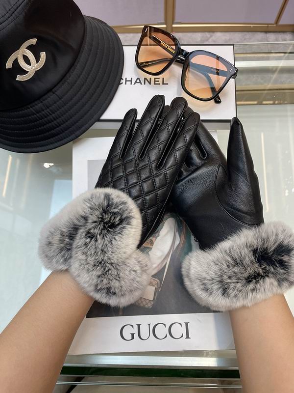 Chanel gloves hm103